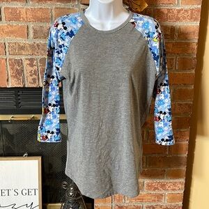 🔥BOGO🔥 Lularoe Randy Mickey Mouse Shirt